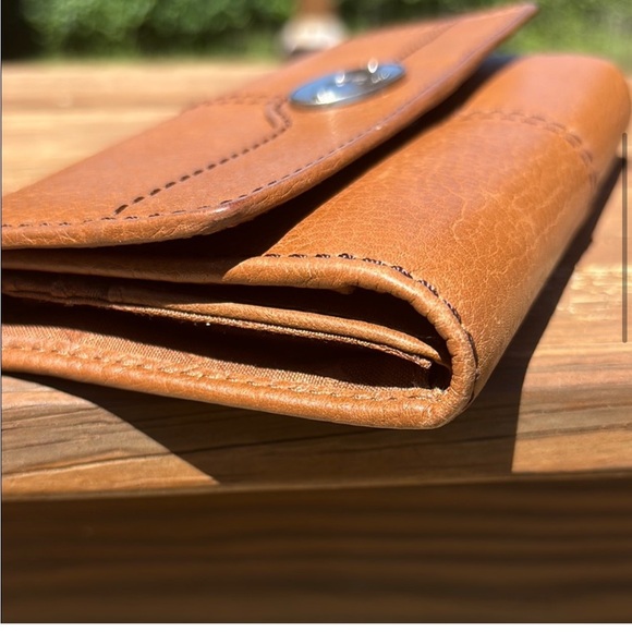 EUC! Vintage Fossil Brown Leather Long Key hole Wallet - Picture 7 of 9